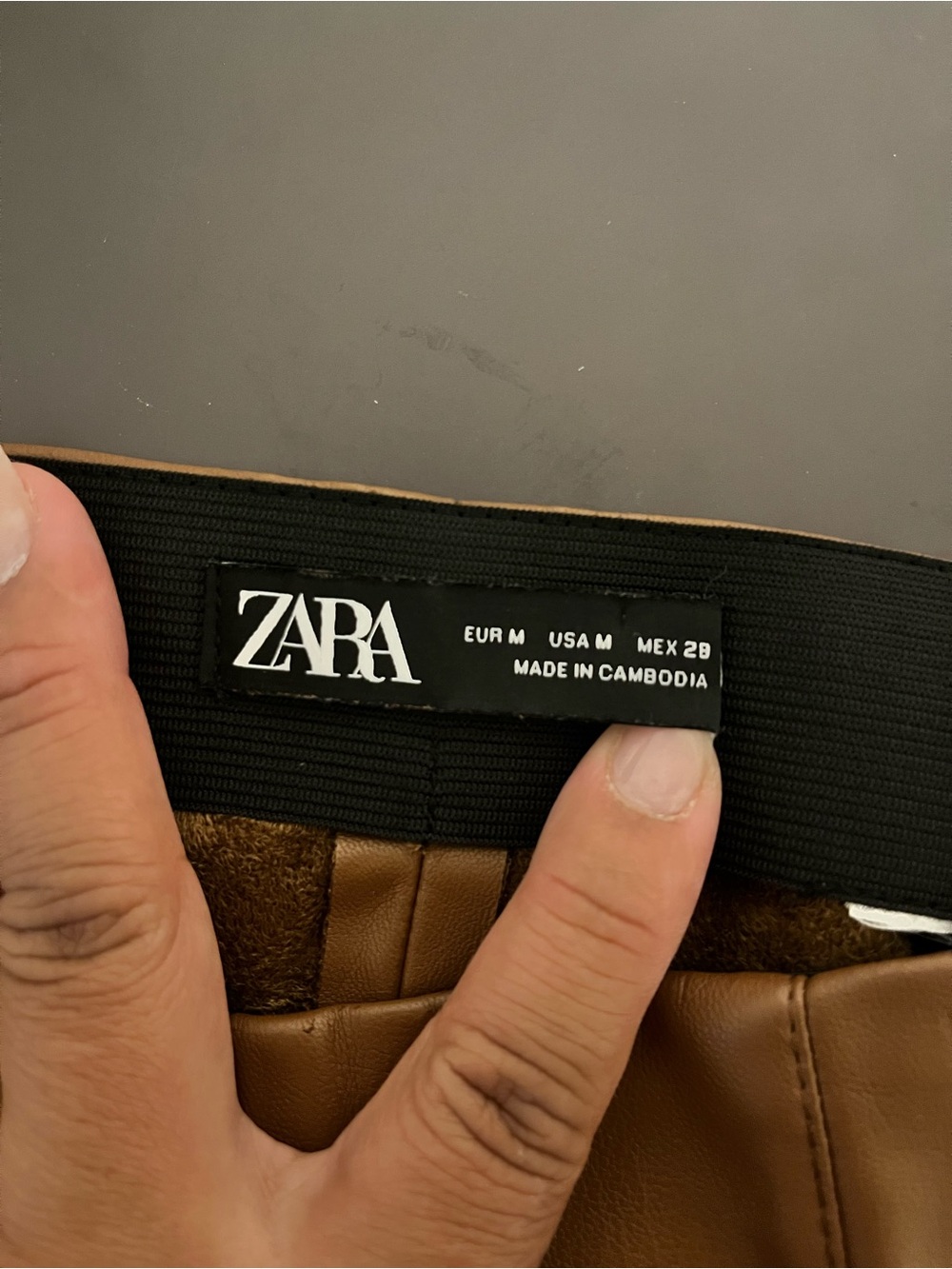 Zara Women’s Skinny Jeans in Brown with Black Waistband